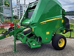 John Deere V451M