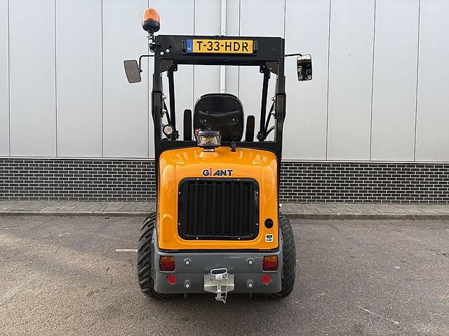 Giant G2500 HD KNIKLADER