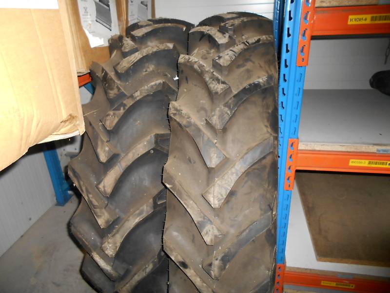 pneu tracteur 12.4 32