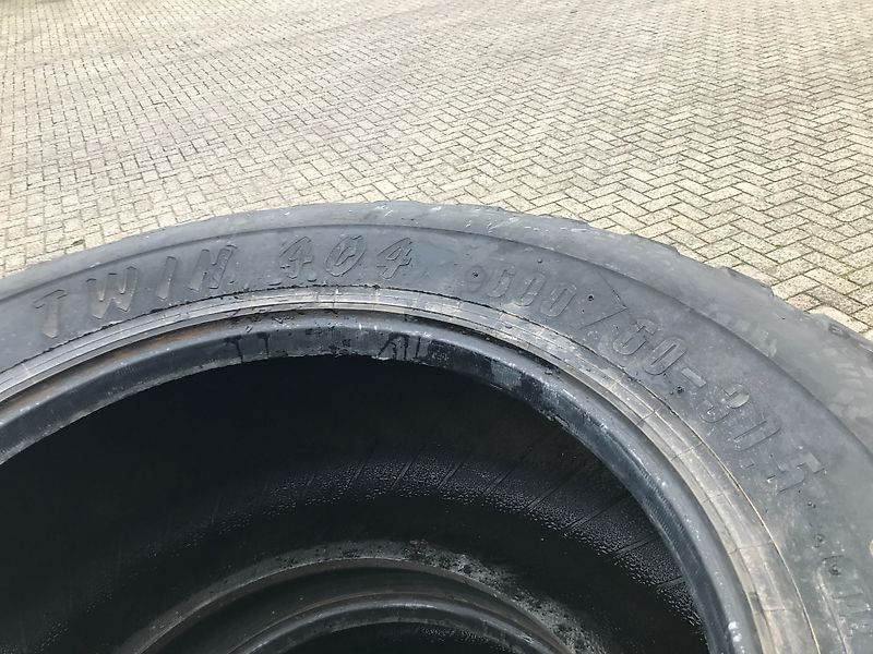 Trellenbor Trelleborg 600/60-30.5 Twin404 banden 2 stuks
