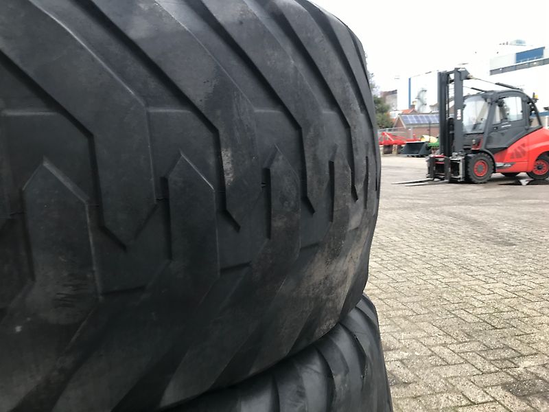 Trellenbor Trelleborg 600/60-30.5 Twin404 banden 2 stuks