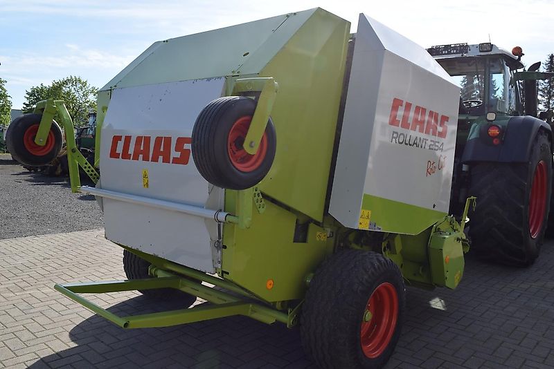 Claas Rollant 254 RC