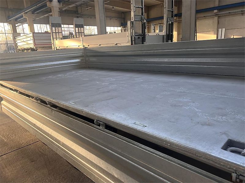 Möslein TTD 14 5,70 m 14 t Kipper Tieflader 5,70 m lang,