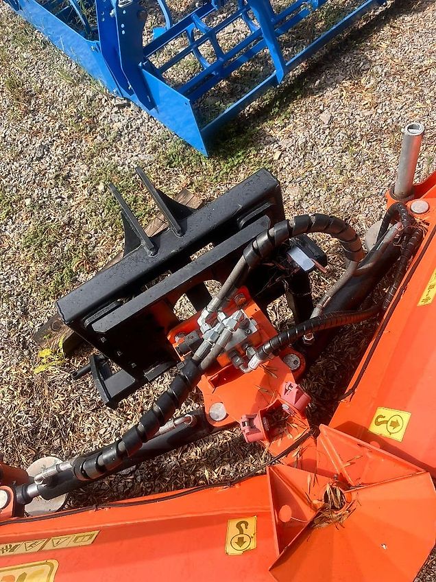 Pronar PUV 2000 M + muchii taiere otel + sanii