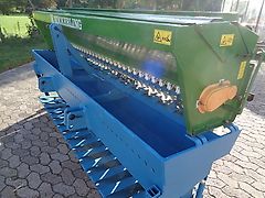 Köckerling Köckerling Herbamat 250cm 30 Reihen 8,3cm Reihenabstand Transportbreite 2,75m Schlitzdrille Nachsaatgerät Direktsaatgerät nicht Vredo Moore Uni Drill Eurogrenn Direksaatgerät für Umbruchlose Neuansaat