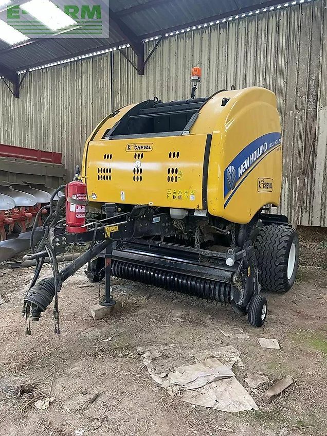 New Holland roll belt 180 super feed