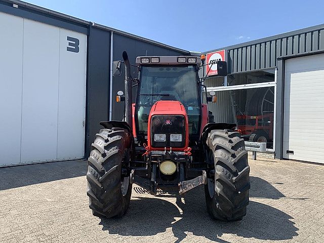 Massey Ferguson 6255 DYNASHIFT