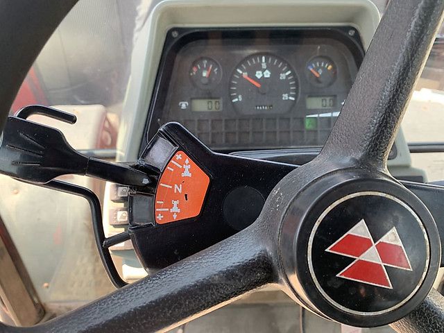 Massey Ferguson 6255 DYNASHIFT
