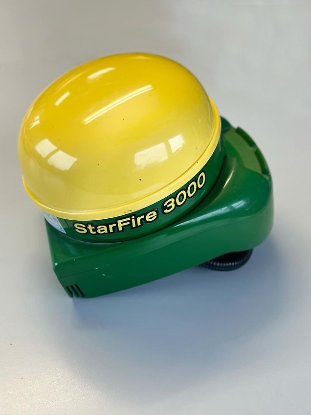 John Deere Starfire GPS &amp; Claas GPS System RTK