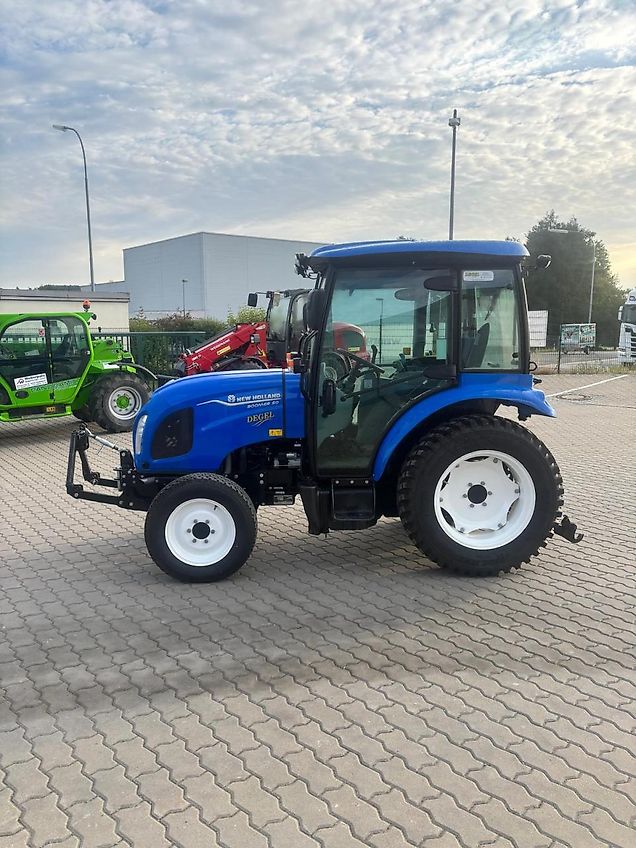 New Holland Boomer 50
