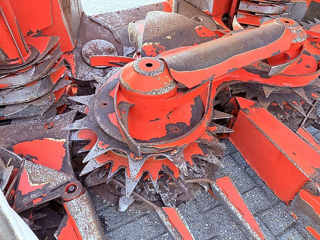 Kemper 375 Plus Maisbek fits Claas