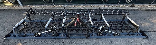 Wiesenschleppe 6m 4 R. mit Striegel hydr. klapp.