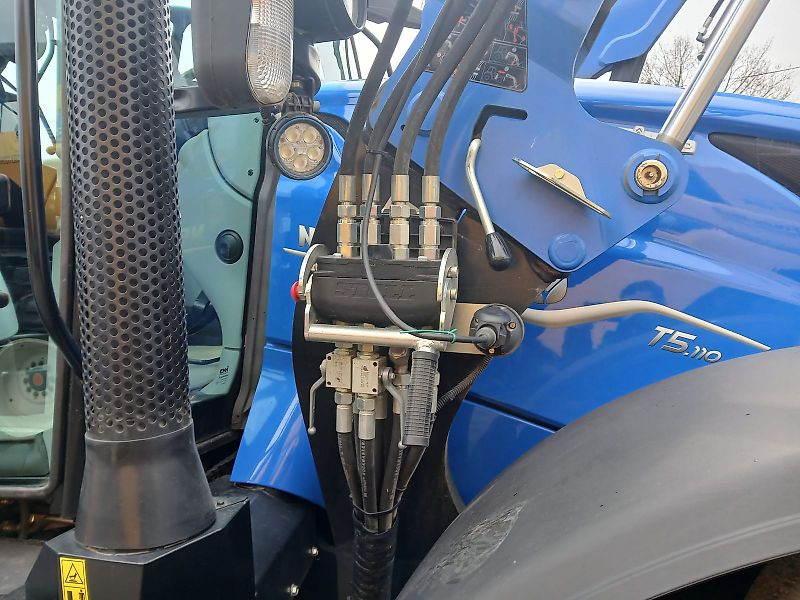 New Holland T5.110 Auto Command (Stage V)