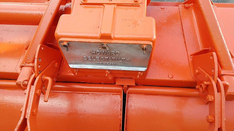 Howard HB 540 T Bodefräse 240cm Arbeitsbreite Howard Fräse mit 54 Winkelmesser 100%Optional mit Howard Vorbaugrubber Keine Maschio Kuhn Krone Celli Bodenfräse