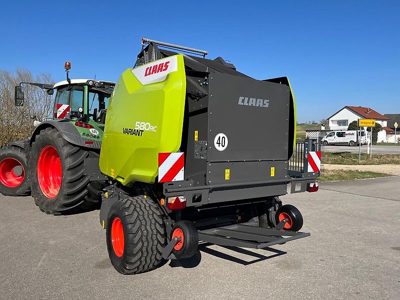 Claas Variant 580 RC PRO, neuwertige Rundballenpresse, Baujahr 2023, erst 39 Betriebsstunden !!!