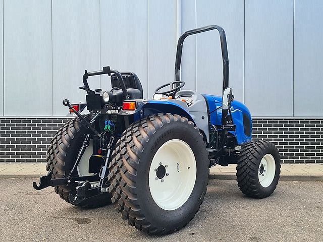 New Holland BOOMER 45