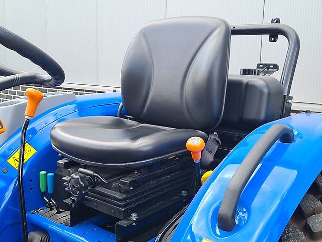New Holland BOOMER 45