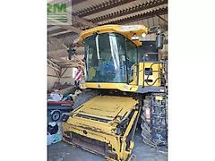 New Holland cr9070