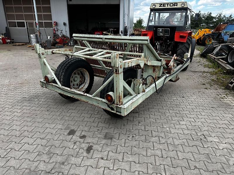 Fortschritt Steinsammelwagen