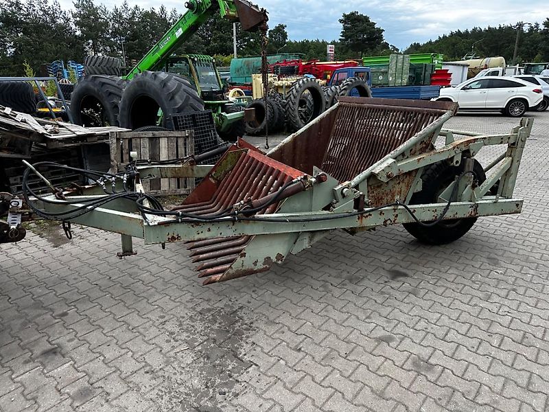 Fortschritt Steinsammelwagen