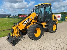 JCB TM 220 - 40 KM/H