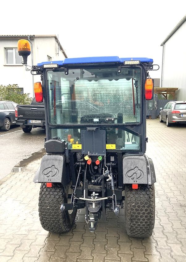 Iseki TM 4270 AHLK - Kommunal-Traktor - NEU