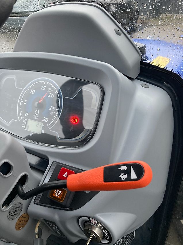 Iseki TM 4270 AHLK - Kommunal-Traktor - NEU