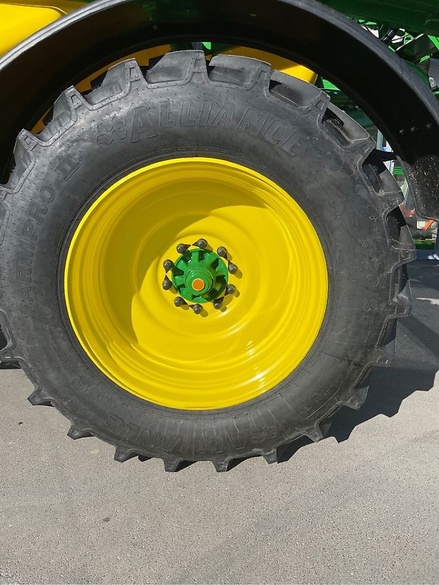 John Deere R952i