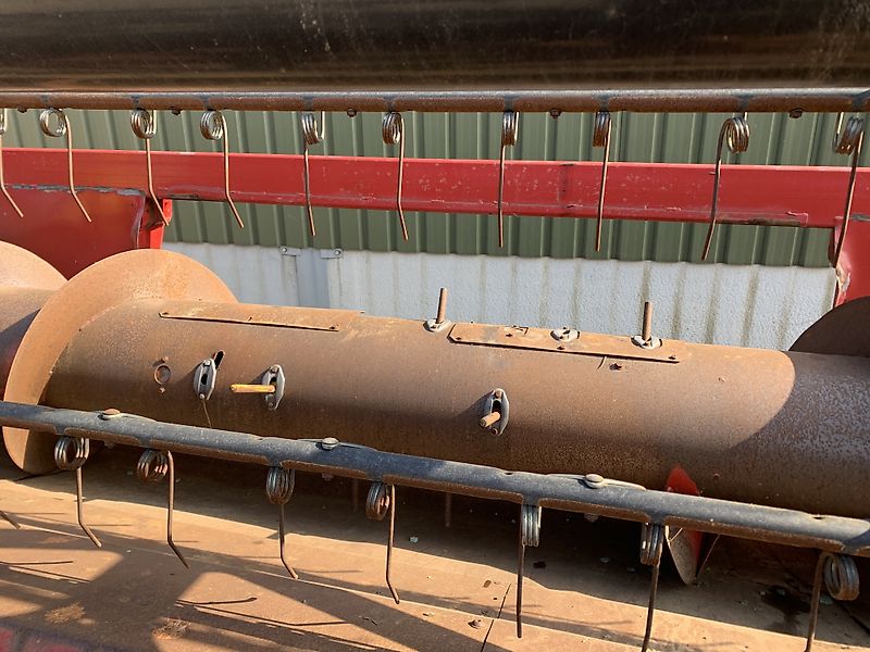Case 2050 30ft Varifeed Header **Video Below**