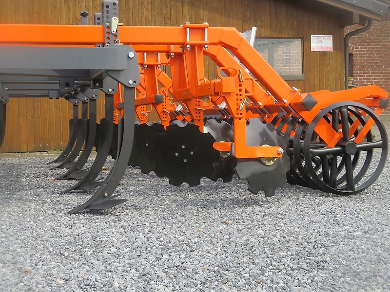 AgroXX TRIPLE-X 4.0-13 ZINKEN MULCHGRUBBER PREMIUM MIT DACHRINGWALZE--
