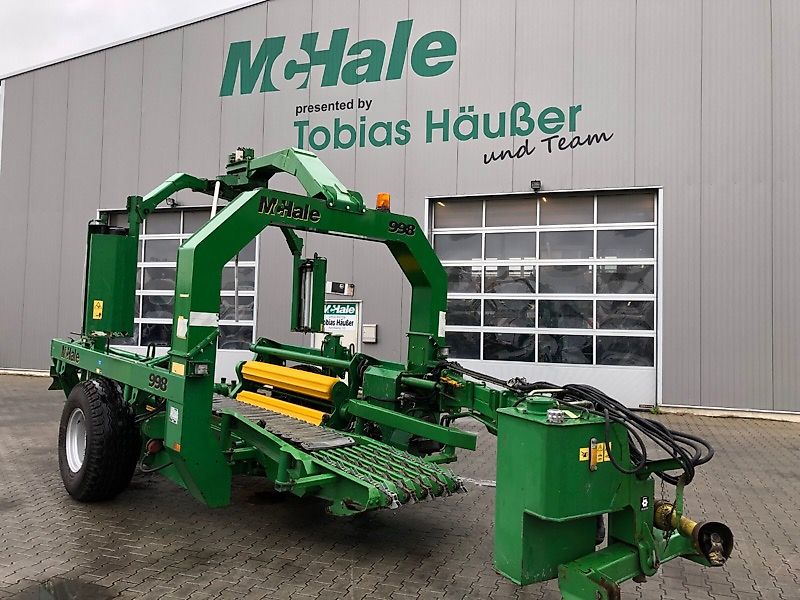 McHale 998 Vierkantballen-Wickler