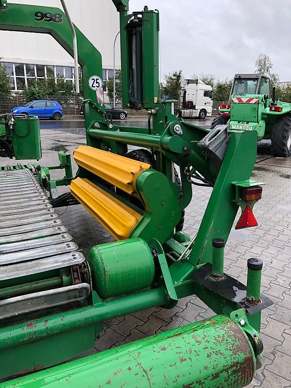 McHale 998 Vierkantballen-Wickler