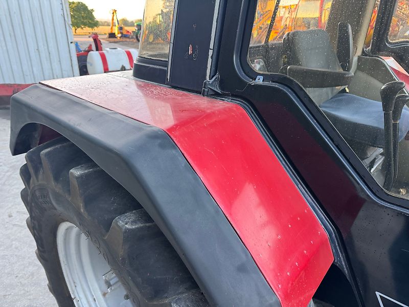 Case International 1056XL 2WD