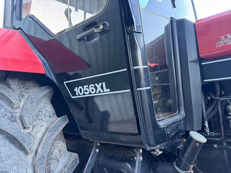 Case International 1056XL 2WD