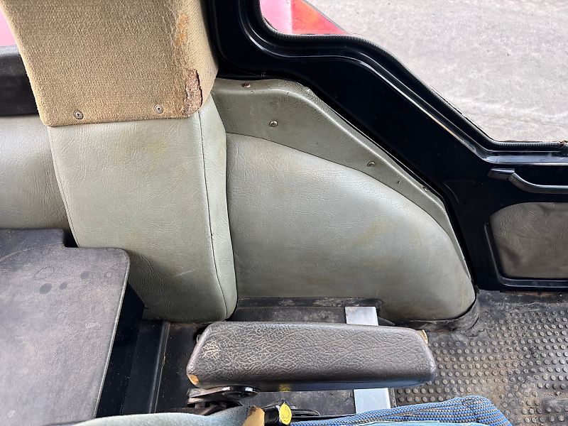 Case International 1056XL 2WD