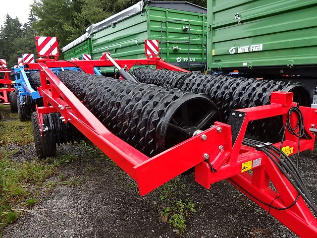 SVD- Cambridgewalze NEU -  8 Meter Sonderpreis Cambridgewalze 8 Meter- Hydraulisch- 3 teilig