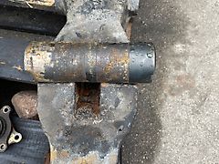 Claas Lexion Terra Trac - wahacz wózka sworzeń 0017001362 0007649781 (Części zamienne)