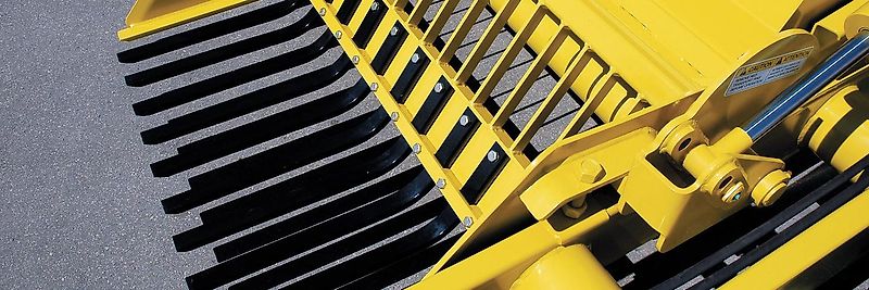 Degelman Prong Picker R570P - Steinsammler