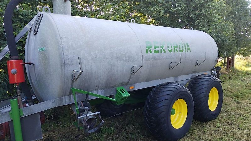 Briri Meyer-Lohne 10000 Liter Wasserwagen Güllefaß Rekordia 10000 Liter 10000 Liter Vakumtankwagen Wasserfass 10000Liter mit Tandemachse Bereifung 550/60-22.5 Profil 328 mit Möscha Schwenkverteiler