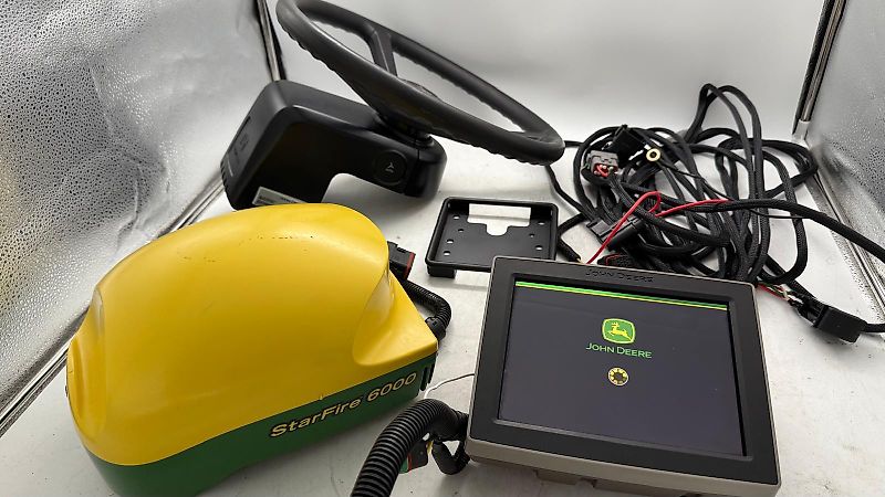 John Deere John Deere GPS set (SF6000 + ATU200 + 4240 + accesoires)