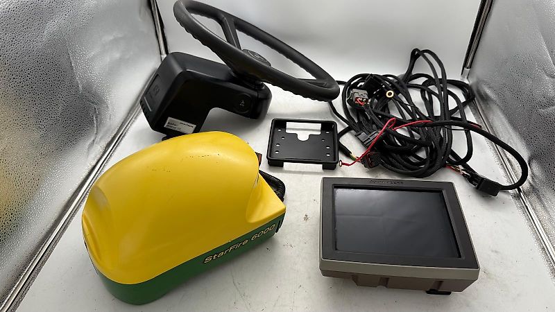 John Deere John Deere GPS set (SF6000 + ATU200 + 4240 + accesoires)