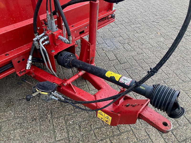 Strautmann blokkenwagen