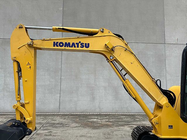 Komatsu PC56-7