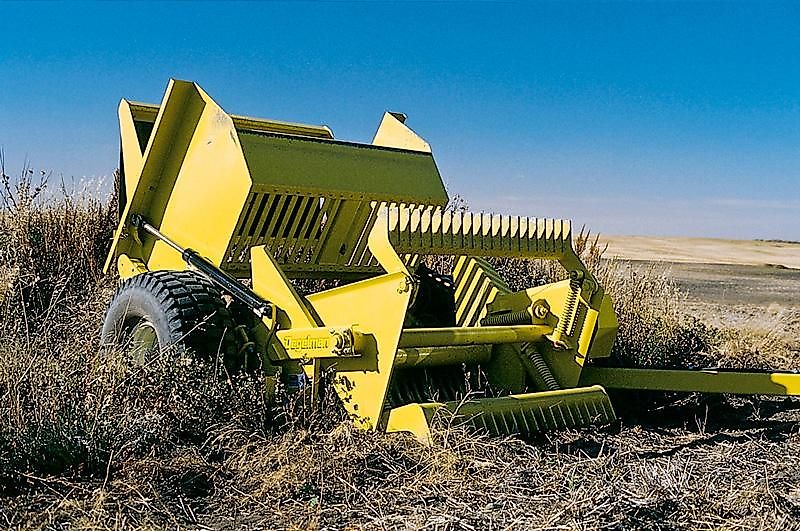 Degelman Signature 7200 - Steinsammler