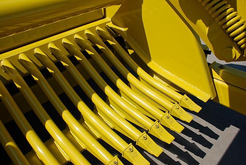 Degelman Signature 7200 - Steinsammler