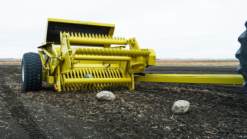 Degelman Signature 7200 - Steinsammler
