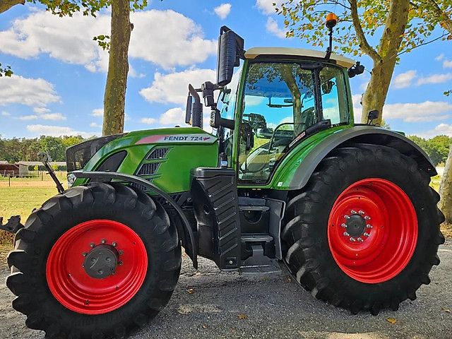 Fendt 724 S4 Profi Plus (718 720 722 )