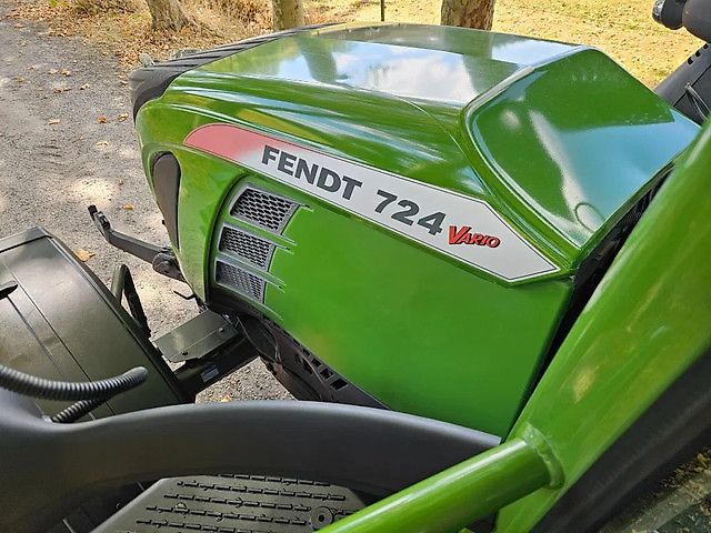 Fendt 724 S4 Profi Plus (718 720 722 )