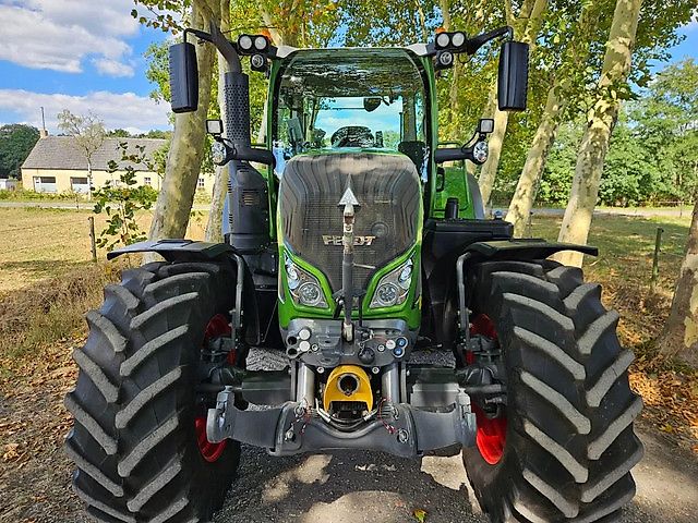 Fendt 724 S4 Profi Plus (718 720 722 )