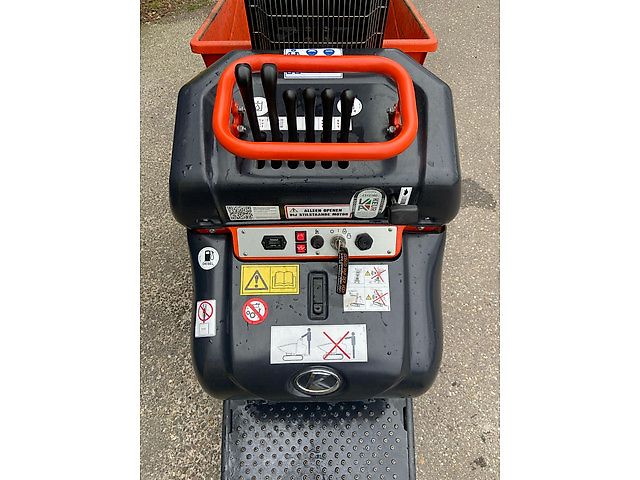 Kubota KC70VHD-4